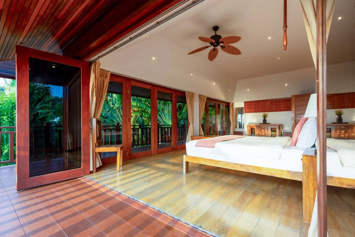 Villa Vadee master bedroom detail, king-size bed