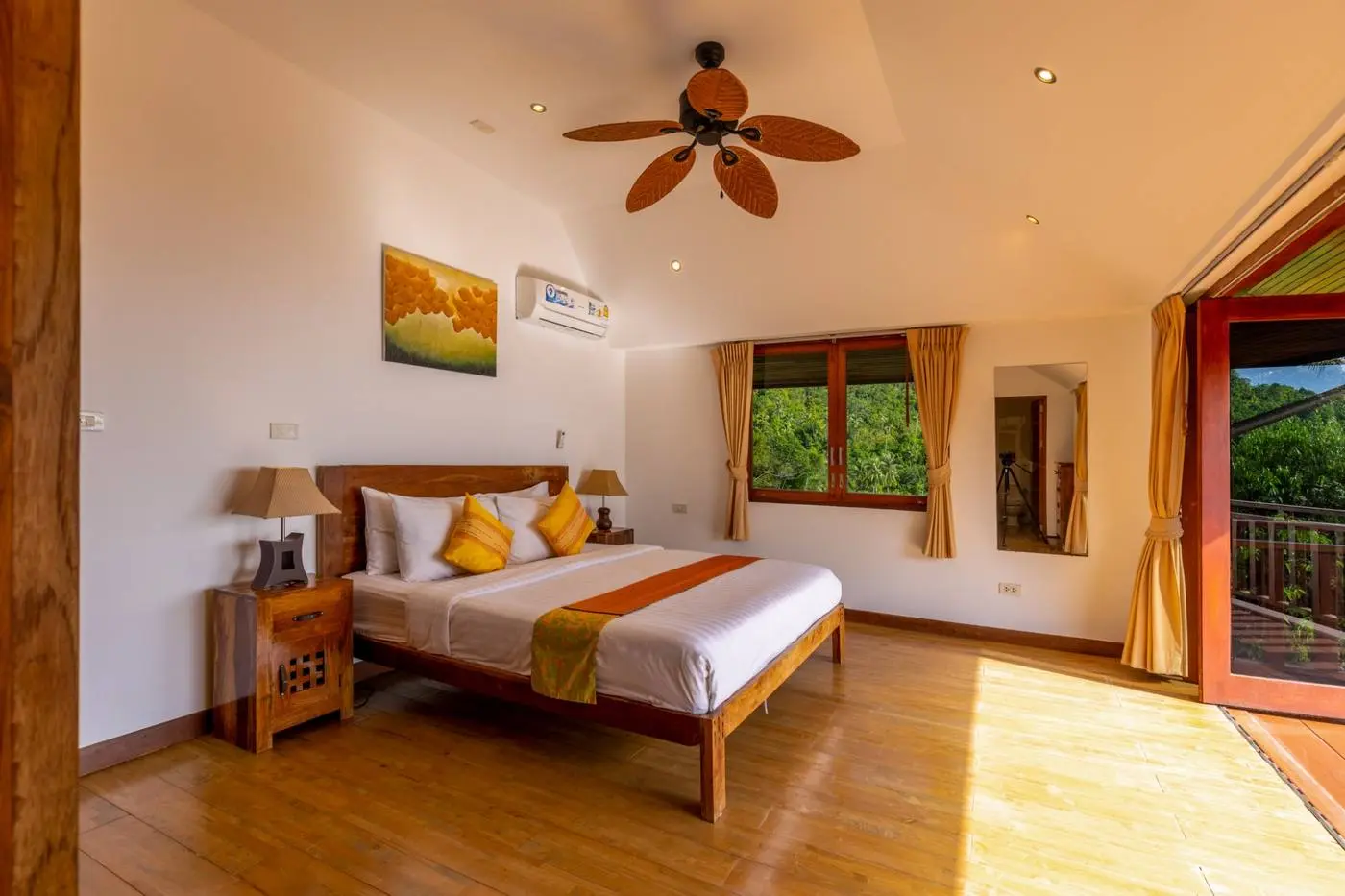 Villa Vadee bedroom 2 with sea views, Koh Phangan