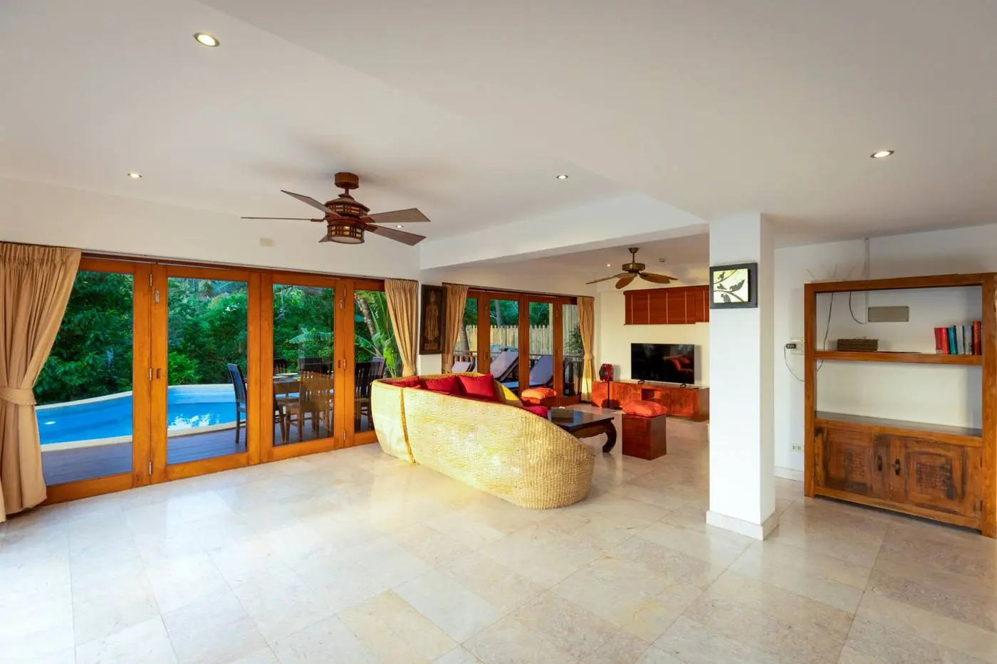 Villa Vadee fully equipped kitchen, Koh Phangan