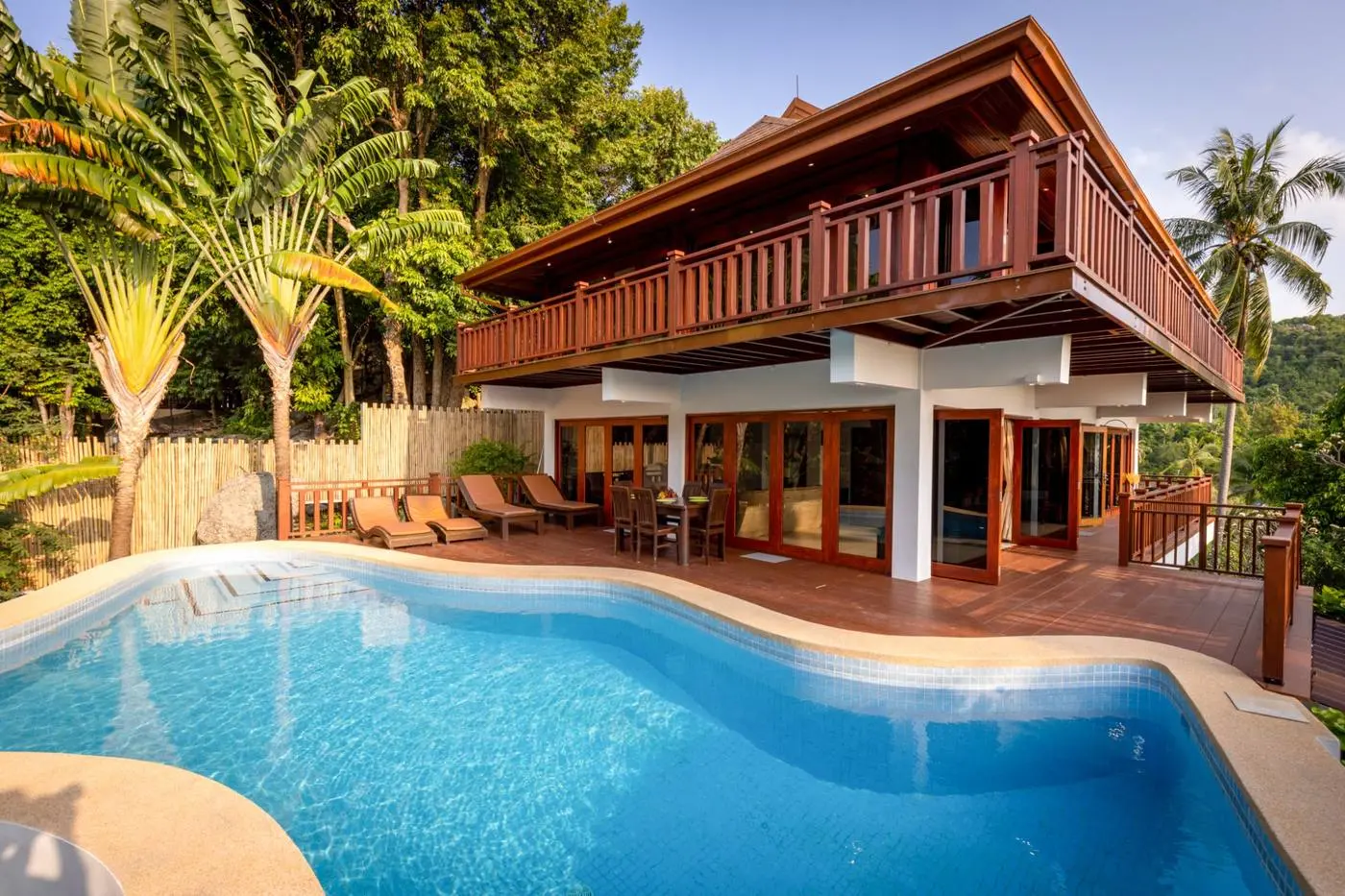 Villa Vadee pool and outdoor living area