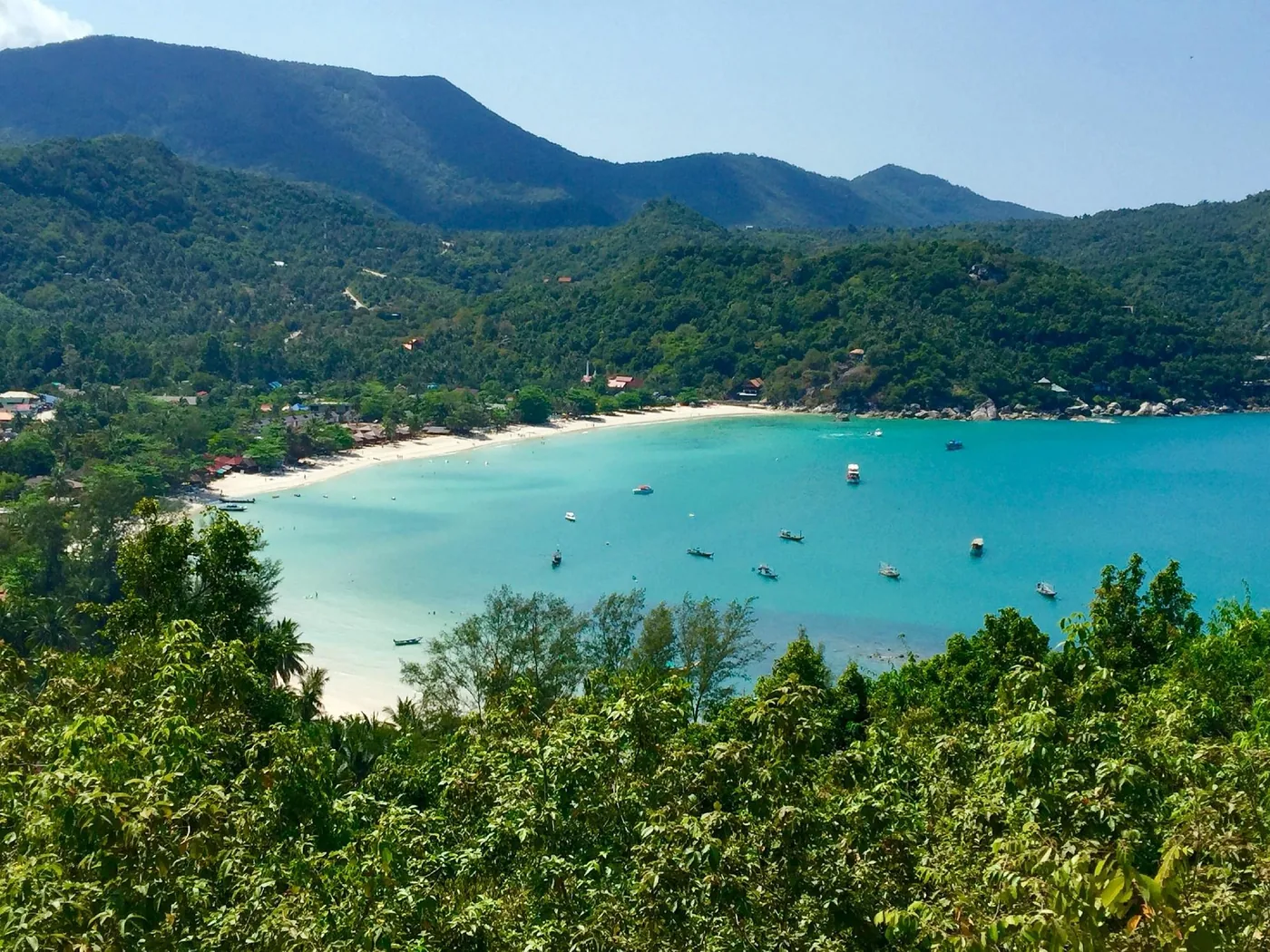 Panoramic view of Thong Nai Pan bay from above, boats and white sand